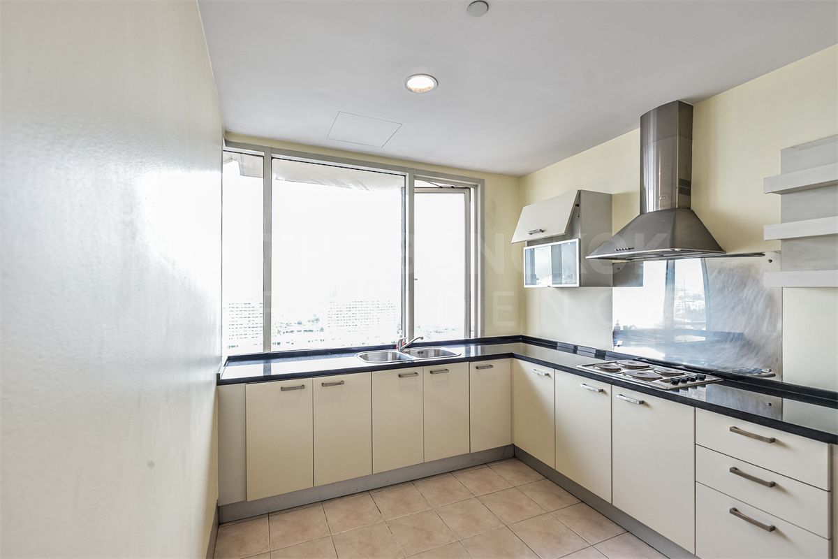 picture Hampton Thonglor 10  Ultimate Luxury Lifestyle with Convenience - 4/10