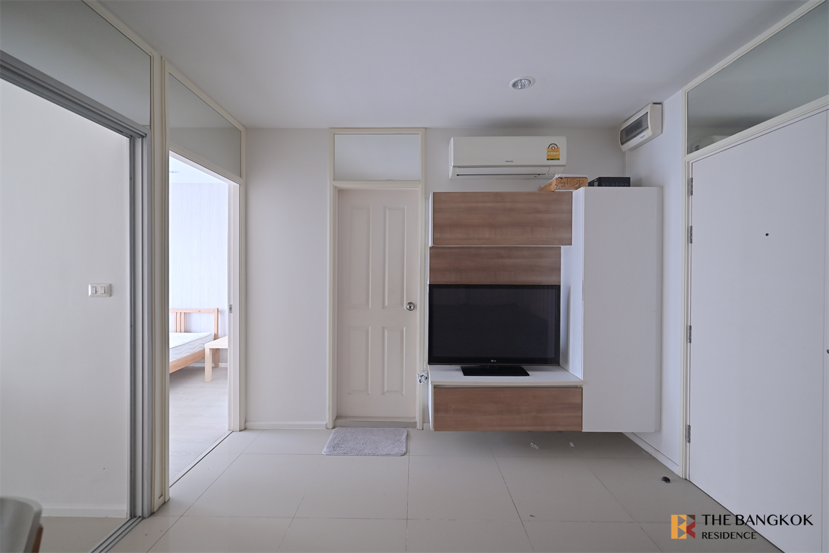 picture Aspire Rama 9 near MRT Rama 9 Station Move-in Ready, Just Bring Your Bags - 3/10