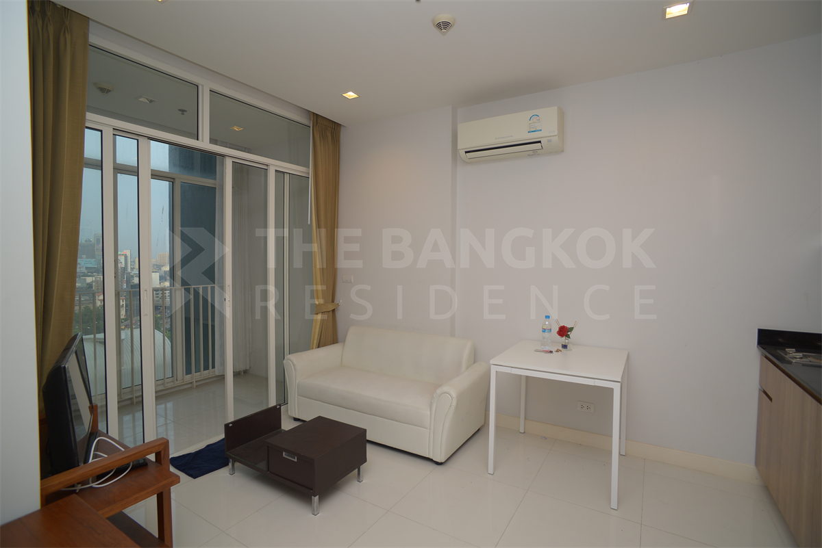 รูป ส่วนกลางจัดเต็ม ไอดีโอ เวิร์ฟ ราชปรารภ ใกล้ Airport Rail Link สถานีราชปรารภ - รูปที่ 1/10