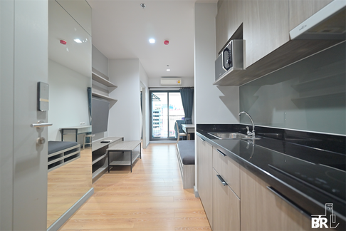 Location Near Employment, Surrounded by Lifestyles Chapter One Midtown Ladprao 24 near MRT Ladprao Station