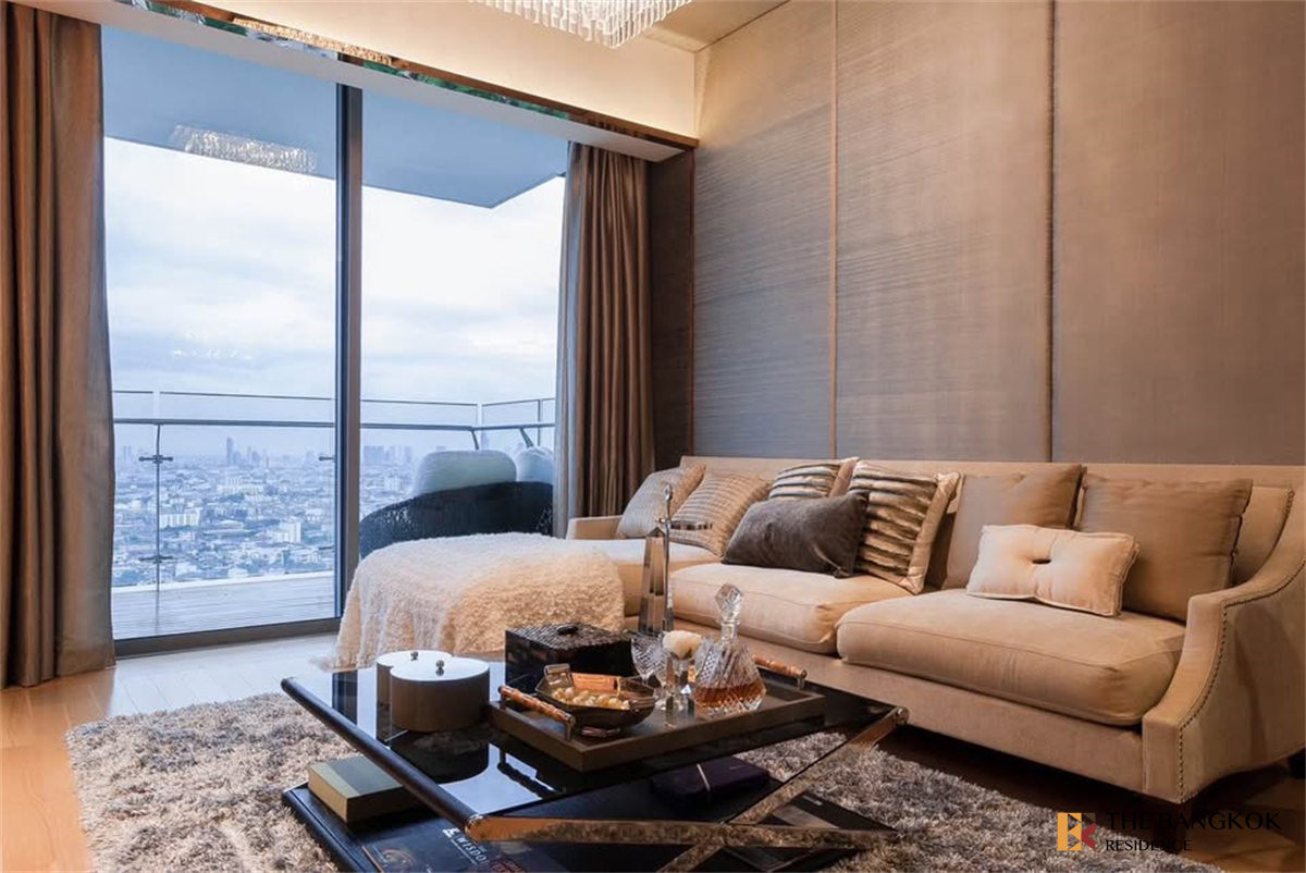 picture The Pano Luxury Condo Ready to Move-in at the Best Location - 4/9