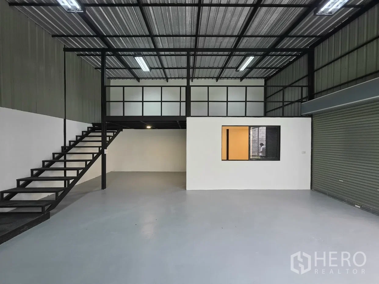 picture For rent Warehouse 104 sq.m. in Suan Luang, Bangkok - 3/8