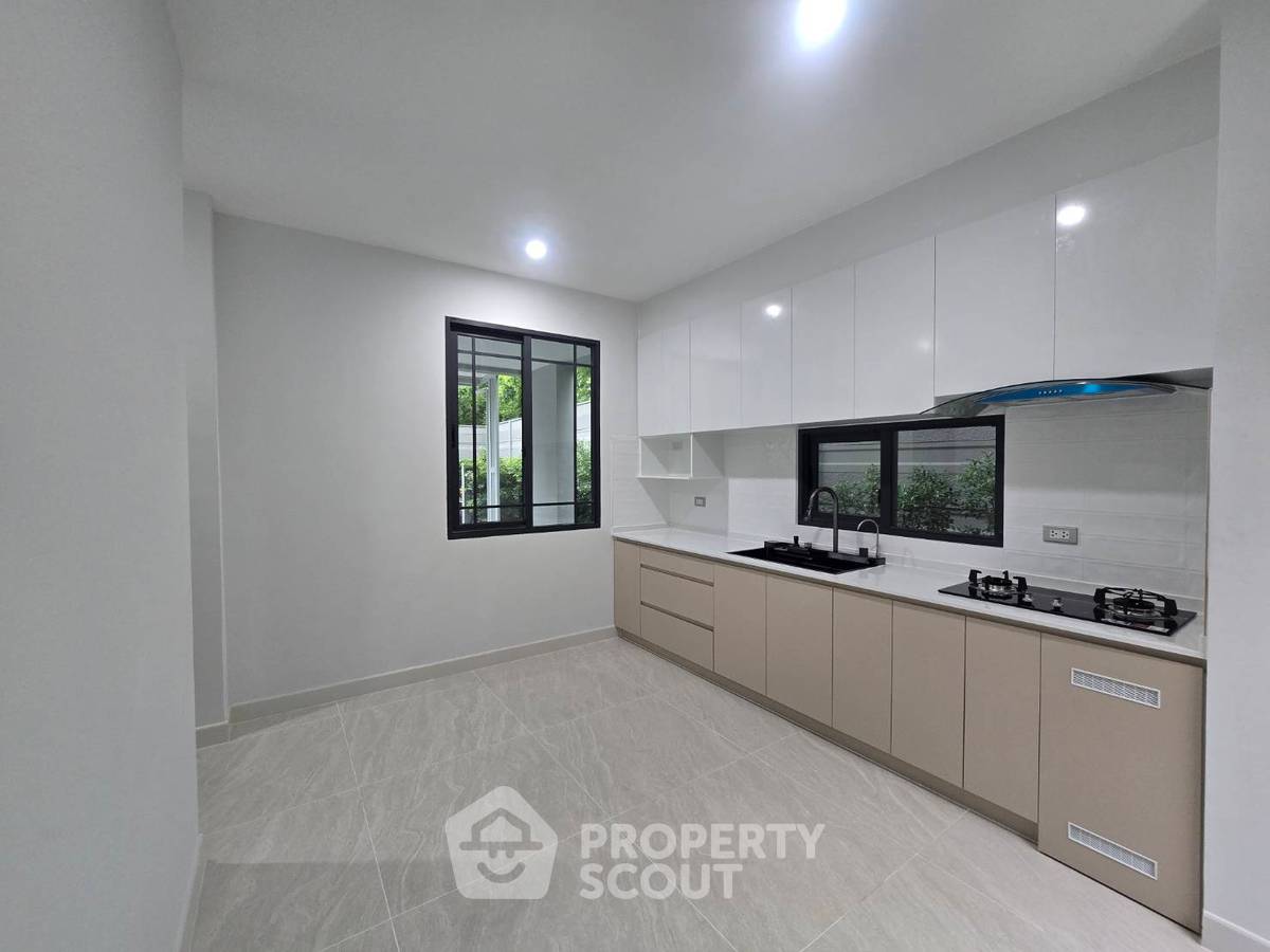 รูป บ้าน 2-ห้องนอน ที่ บ้านกลางเมือง คลาสเซ่ สุขุมวิท 77 ใน สวนหลวง (ID 2022117) - รูปที่ 10/17