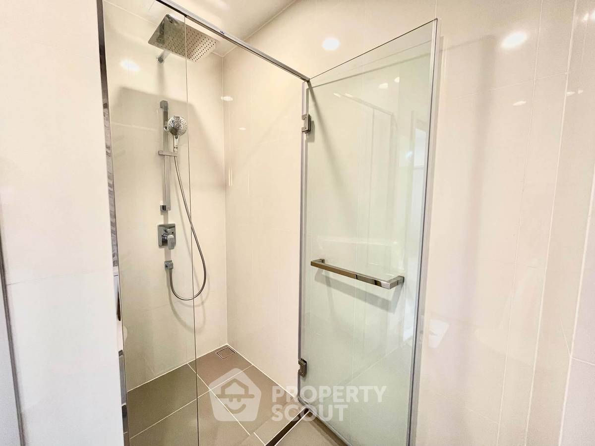 รูป คอนโด 2 ห้องนอน ชั้น 45 Oka Haus Sukhumvit 36 ใกล้ BTS ทองหล่อ (ID 3367867) - รูปที่ 14/16
