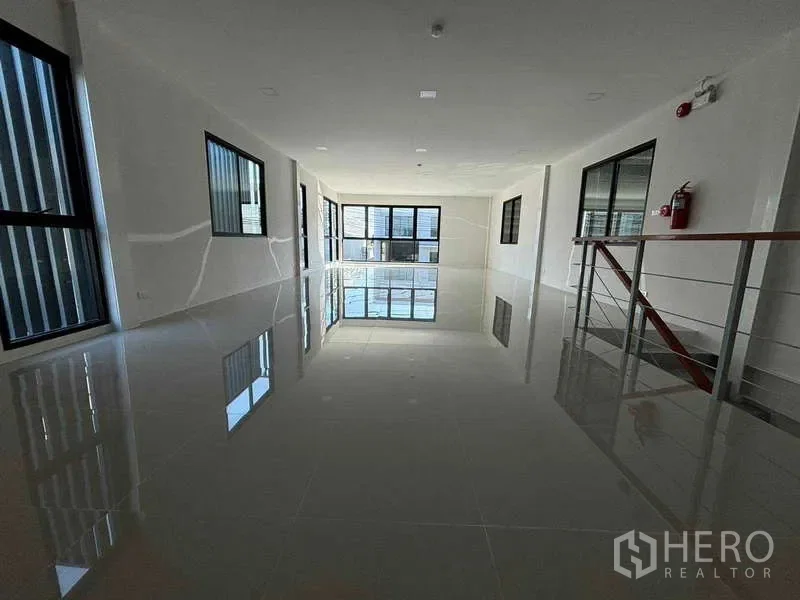picture For rent Factory 504 sqm in Bang Bo, Samut Prakan - 3/12