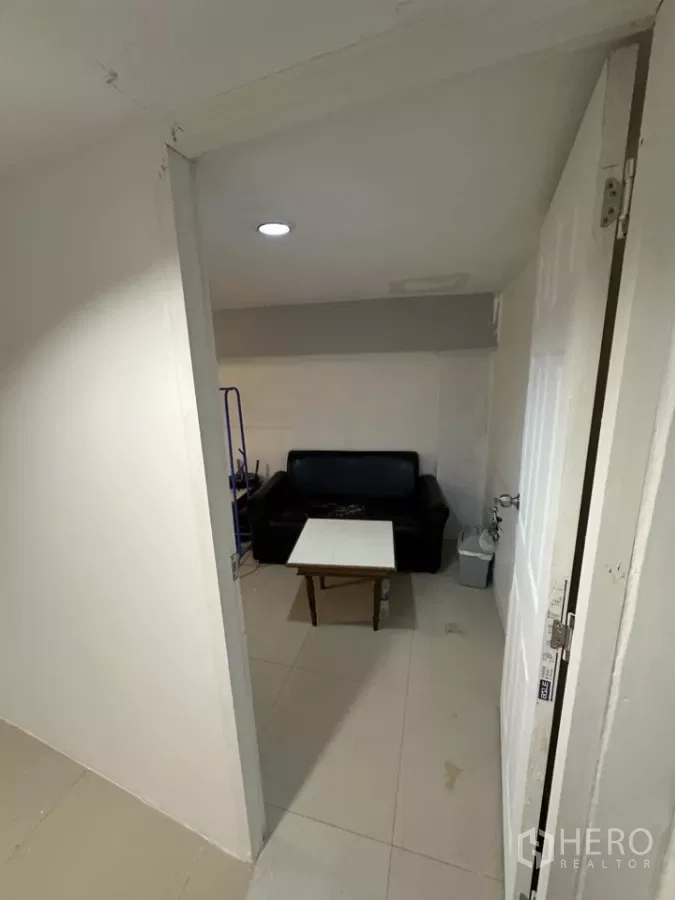 picture For rent Retail Space 10 sqm in Watthana, Bangkok BTS Nana - 4/9