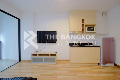 Ideo Ratchada-Huaykwang near MRT Huai Khwang Station Room available, ready to move in