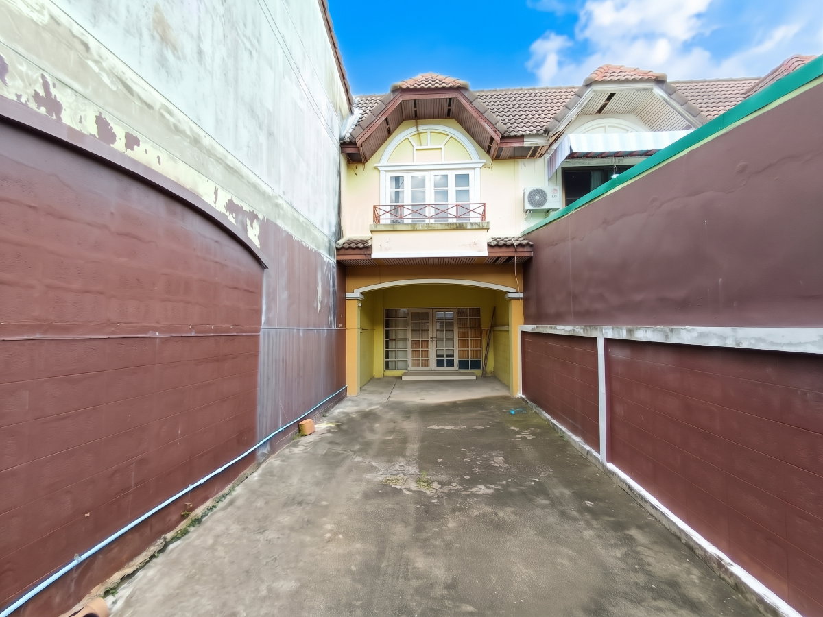 รูป 🏡ทาวน์เฮาส์ 2 ชั้น ราคาต่ำกว่าตลาด หมู่บ้านมนวดี ซอยวัดลาดปลาดุก เพียง 1.09 ล้าน - รูปที่ 6/17