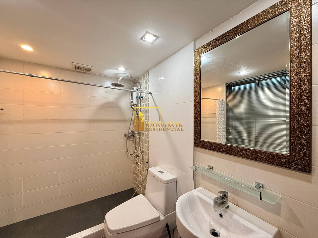 picture Royal Castle | Renovated 4 Bed Condo in Phrom Phong Area - BR18837CD - 30/50