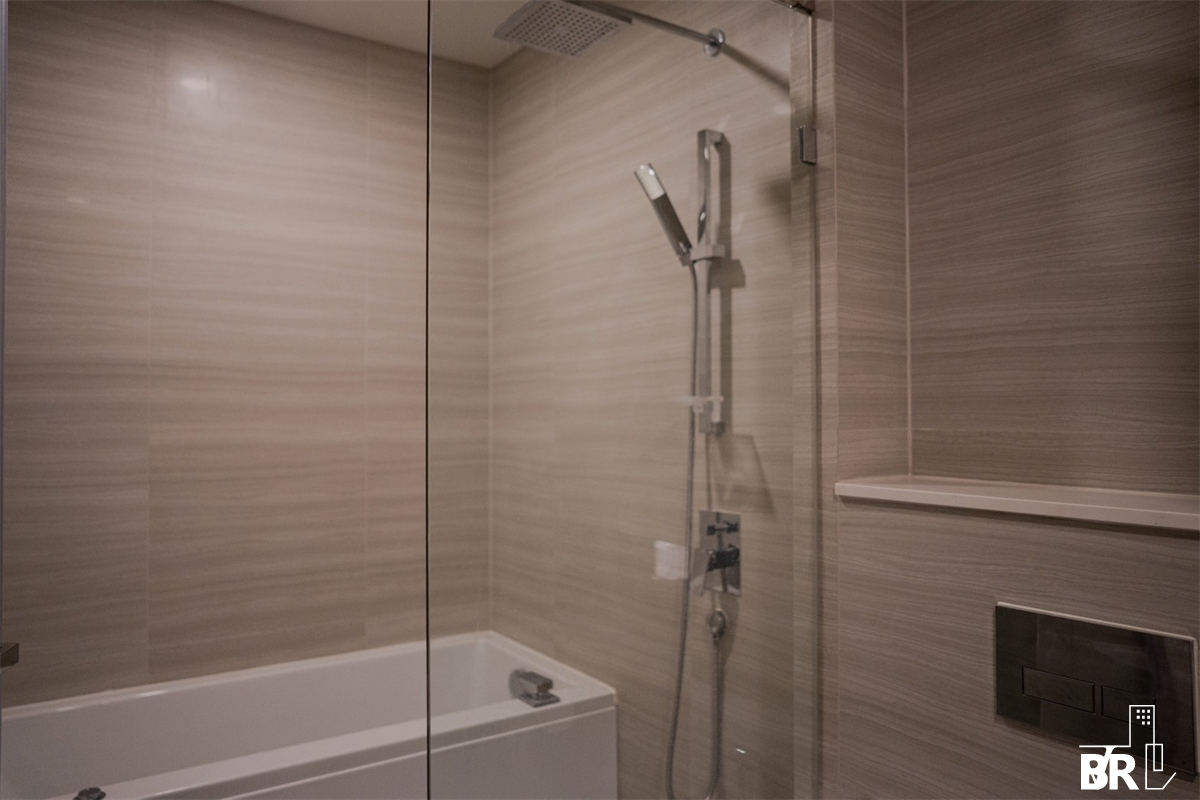 picture Park Origin Thonglor Exclusive Unit from Top Brands - 10/10