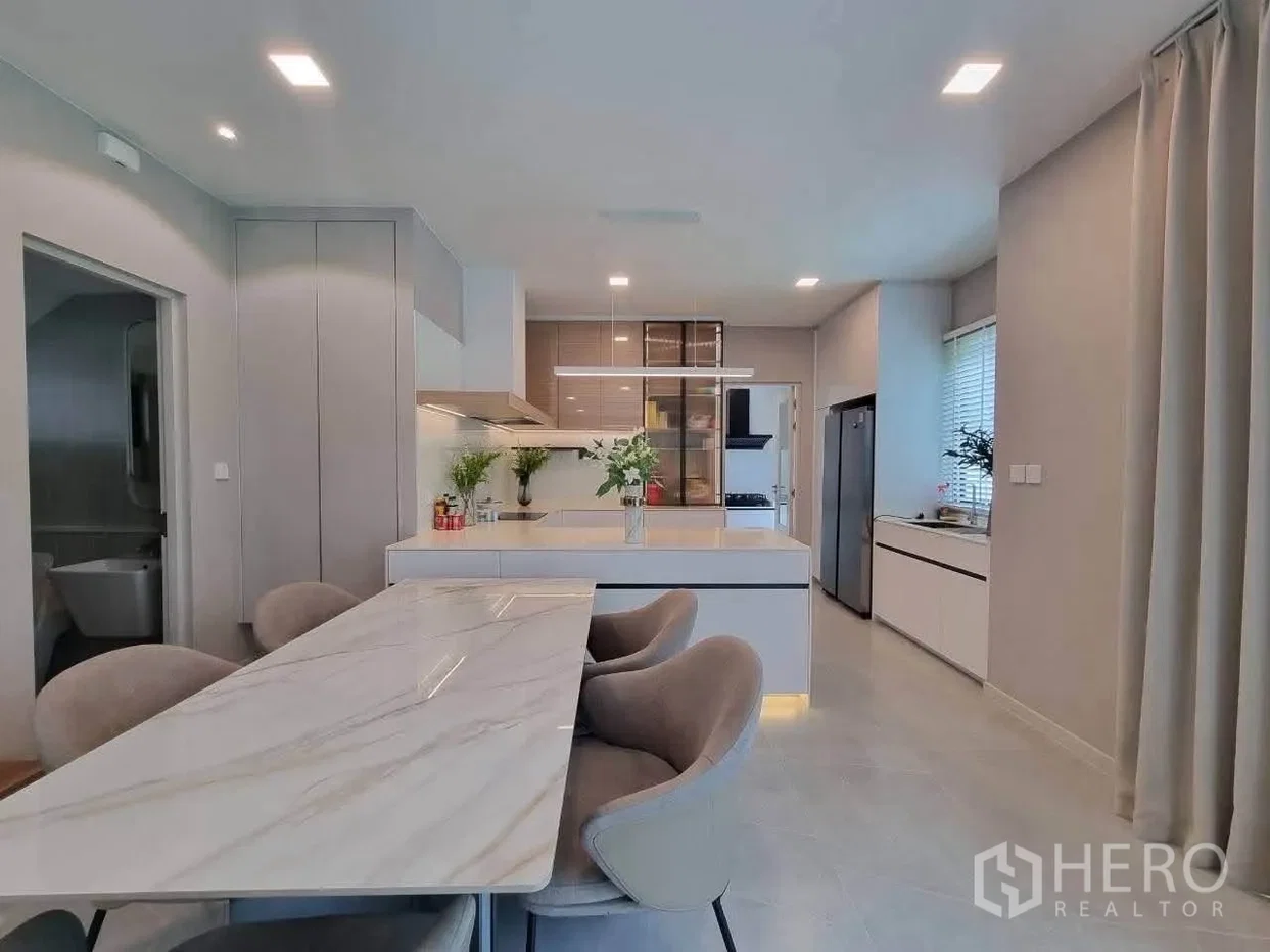 รูป ให้เช่า บ้านเดี่ยว 4 ห้องนอน Mantana Bangna KM 15 (อดีตบางนา กม. 15) บางโฉลง บางพลี สมุทรปราการ - รูปที่ 2/10