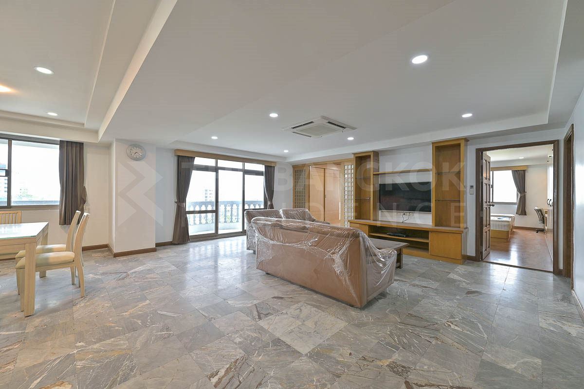 picture Royal Castle Sukhumvit near BTS Phrom Phong Hurry to book!! Popular rare units - 10/10