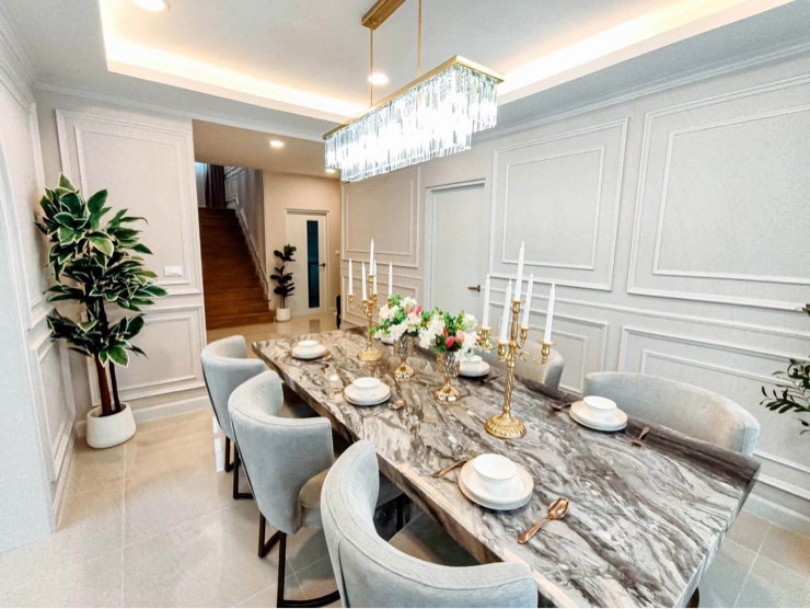 picture Large, luxurious rental house; fully furnished and equipped with appliances. - 3/50
