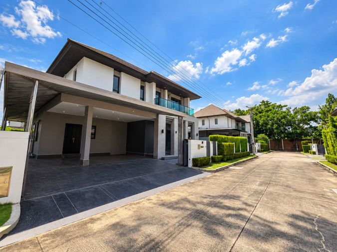 ขายบ้านเดี่ยว 4 ห้องนอน 356 ตร.ม. 108 ตร.ว. บางกอก บูเลอวาร์ด ซิกเนเจอร์ สาทร - ราชพฤกษ์