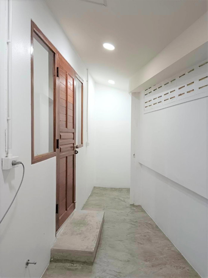 รูป บ้านเดี่ยวชั้นเดียวในหมู่บ้าน ทำเลท่าวังตาล สารภี เชียงใหม่ พร้อมเฟอร์นิเจอร์ ราคาเพียง 19,000 บาท/เดือน #A6-H0389 - รูปที่ 20/21
