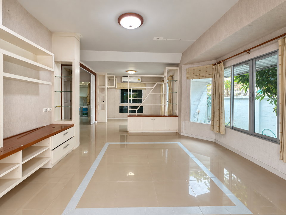 รูป 🏡 บ้านเดี่ยวหลังมุม Land & Houses เพียง 3.29 ล้าน 📍 โครงการ พฤกษ์ลดา รังสิต–คลอง 4 - รูปที่ 9/42