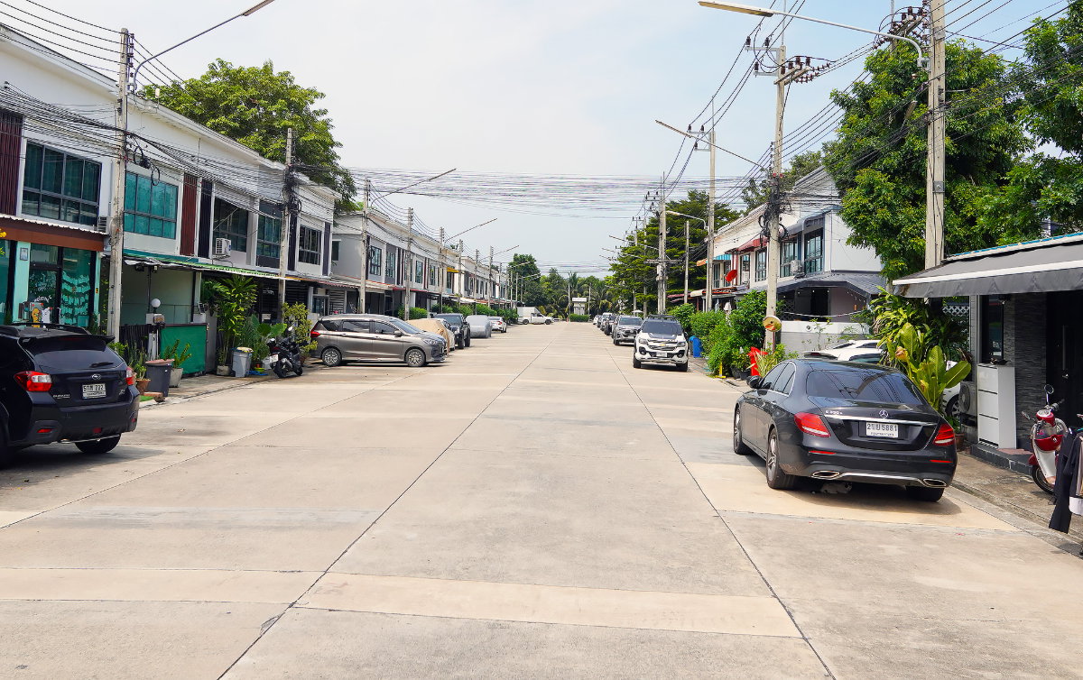 รูป ขายทาวน์โฮมทำเลดี หลังเซ็นทรัล ศาลายา ถนนหน้าบ้านกว้าง 14 เมตร เจ้าของขายเองในราคาเท่าทุน! - รูปที่ 2/31
