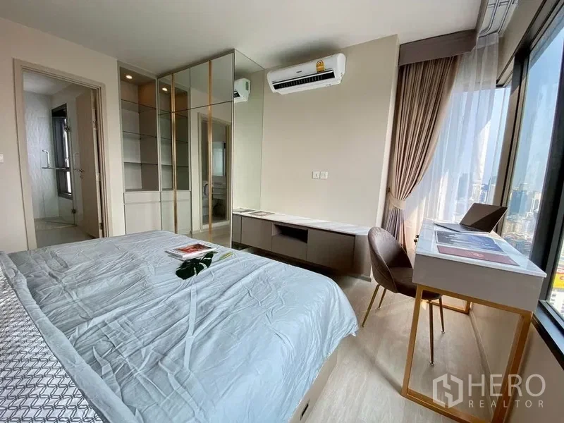 picture For rent 2 Bedroom Condominium in Life One Wireless in Pathum Wan, Pathum Wan, Bangkok - 11/18