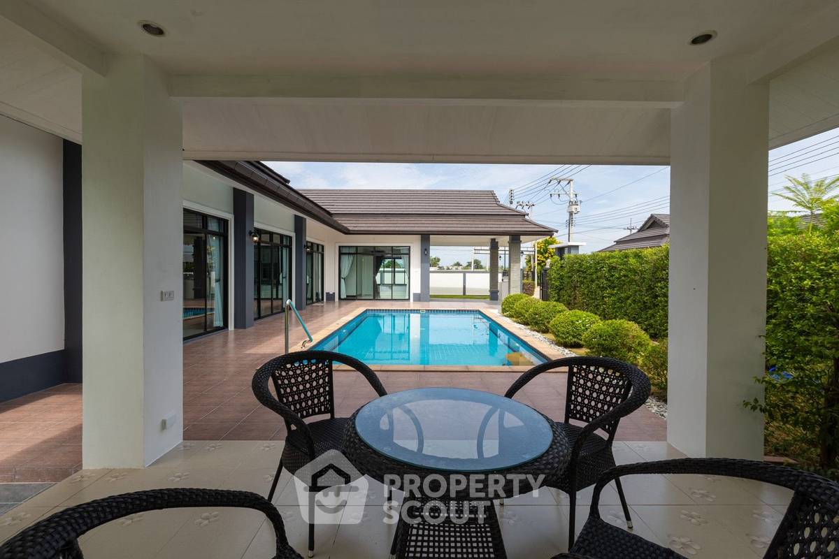 รูป วิลล่า 3-ห้องนอน ใน หินเหล็กไฟ (ID 2248774) - รูปที่ 25/30