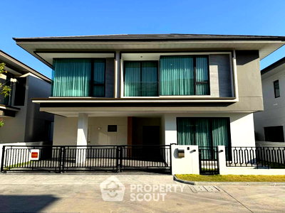 Houses for rent Bangkok : 4-BR House near BTS Bang Na (ID 3371495)