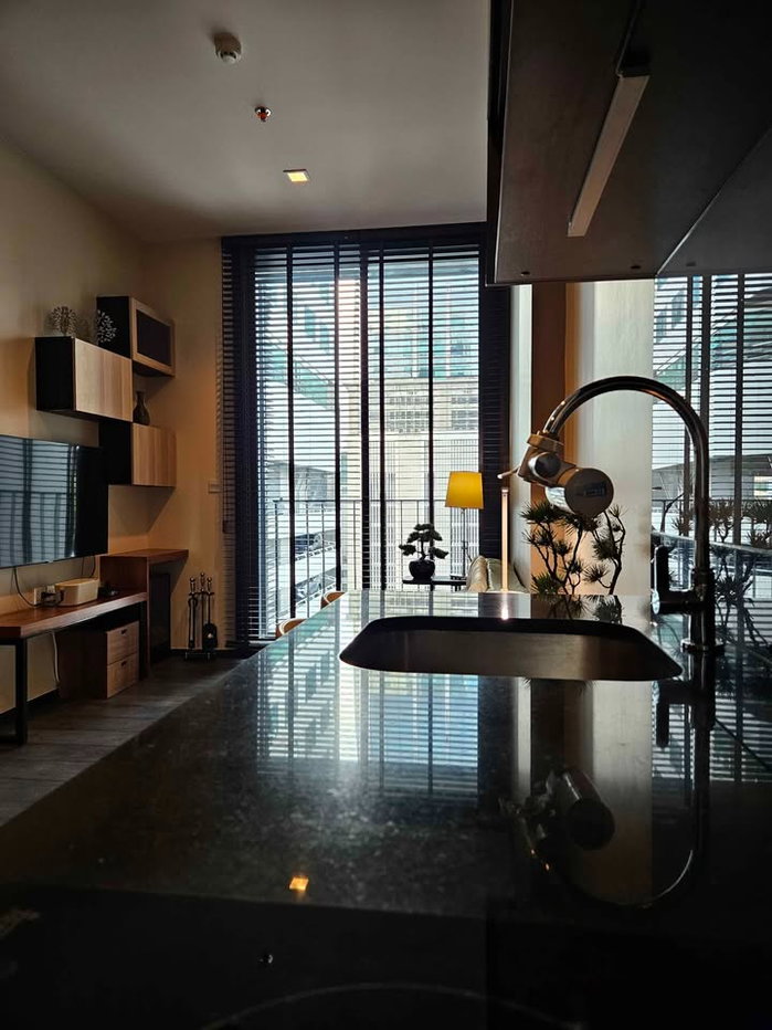 รูป ให้เช่าคอนโด Edge Sukhumvit 23 - 1 ห้องนอน 1 ห้องน้ำ - 30 ตร.ม. - เช่า 25,000 บาท/เดือน [BLr2610004]	 - รูปที่ 2/10