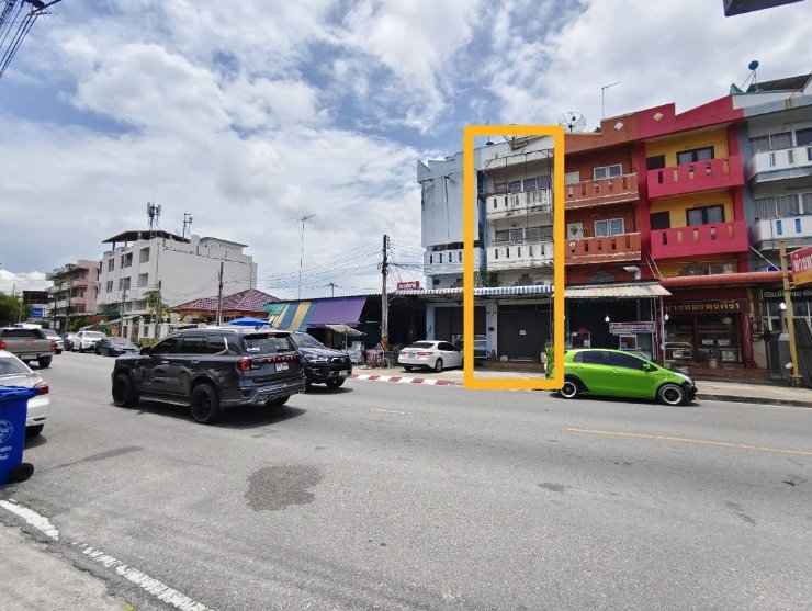 รูป ขายอาคารพาณิชย์ 3.5 ชั้น แยกคีรี เสม็ด 32 ตร.ว. 4.5 ล้าน แหล่งชุมชน - รูปที่ 2/19