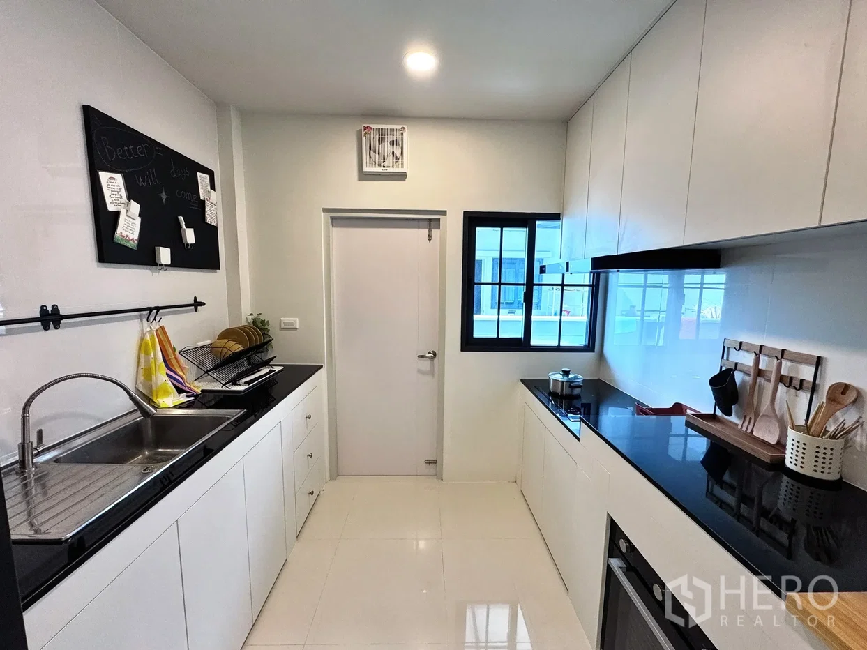 รูป ให้เช่า บ้านเดี่ยว 4 ห้องนอน Centro Bangna Phase 2 (เซนโทร บางนา เฟส 2) บางพลีใหญ่ บางพลี สมุทรปราการ - รูปที่ 28/37