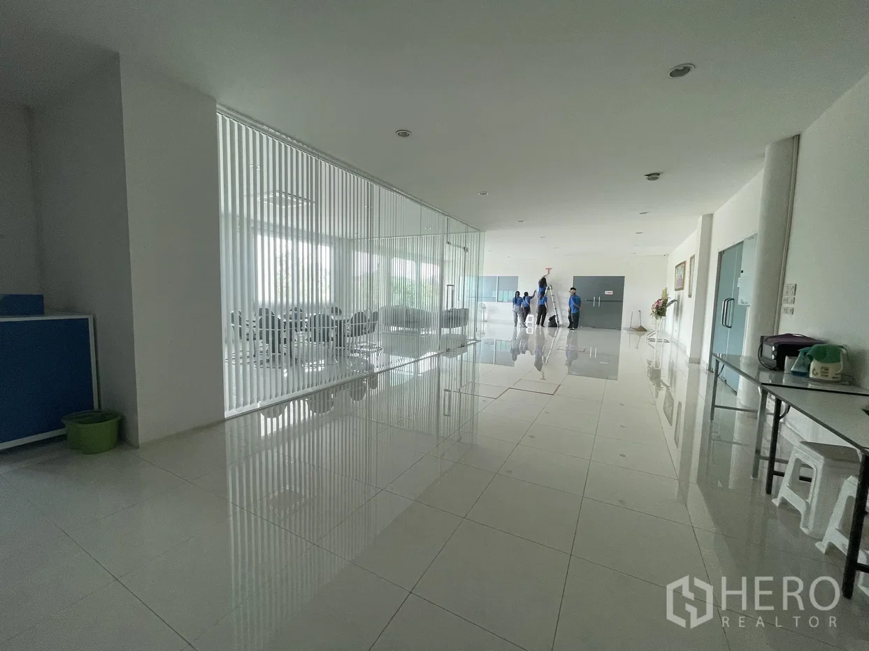 รูป ขาย โกดัง 2280 ตรม บ่อเงิน ลาดหลุมแก้ว ปทุมธานี - รูปที่ 17/20