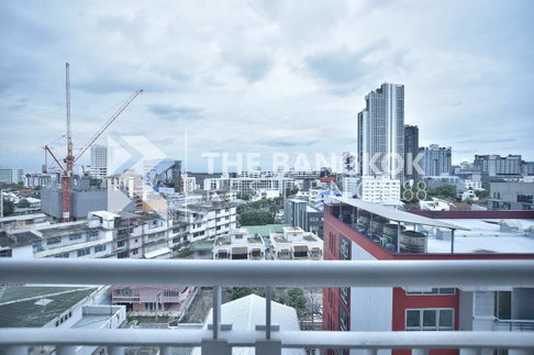 High-potential Location, Not as Expensive as You Think Life@Ladprao 18 near MRT Lat Phrao Station