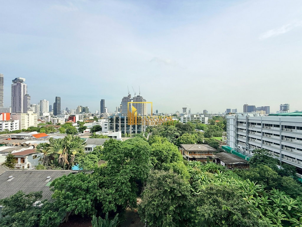 picture Fully Renovated 4 Bedroom Luxury Apartment in Ekkamai Area - BR20196AP - 28/56