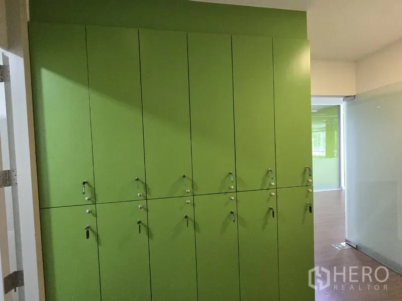 picture For Rent Office Space 351 sqm in Khlong Toei Nuea, Watthana, Bangkok BTS Asok - 15/18