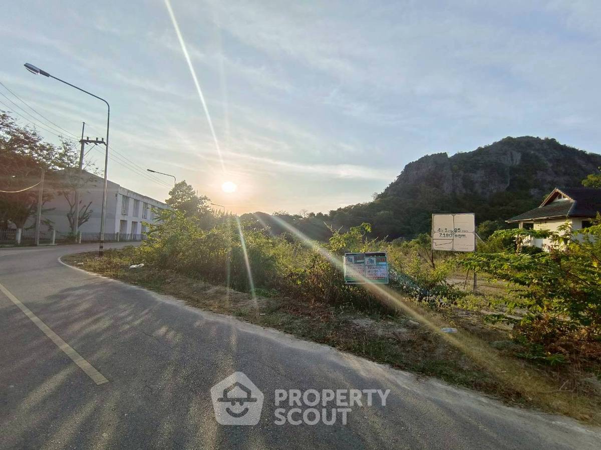 รูป ที่ดินสำหรับปล่อยขาย 7,180 ตารางเมตร แถว ใน เขาใหญ่ (ID 3367277) - รูปที่ 10/10