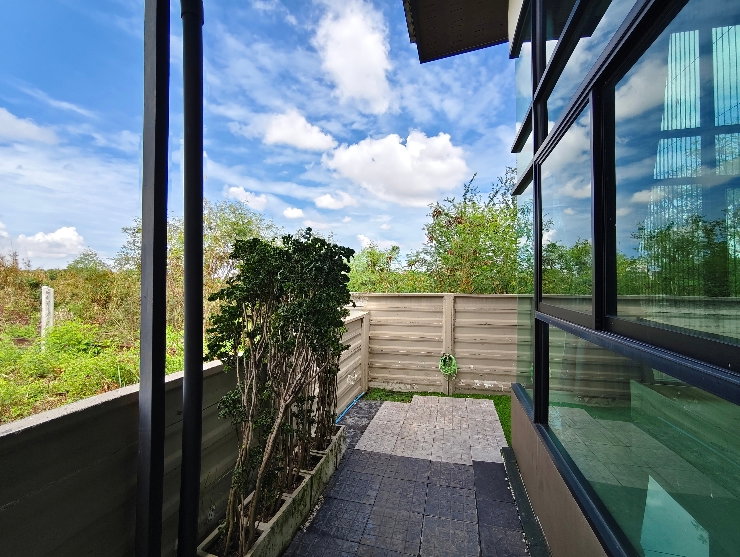 รูป ขายบ้านพานทอง แสนมณี เนเจอร์ ใกล้อมตะ Modern Luxury 50 ตร.ว น้ำไม่ท่วม - รูปที่ 11/17