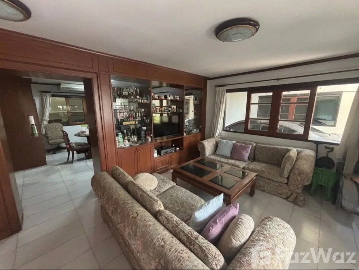 4-bed house for sale, 268 sqm, 67 sq wah, Watthana