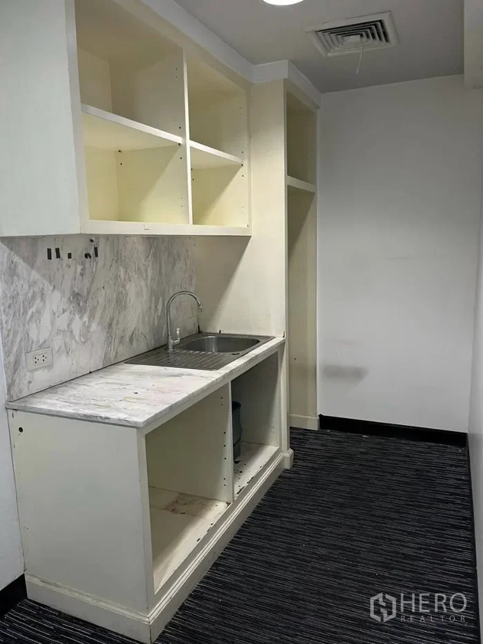 picture For Rent Office Space 165 sq.m. in Khlong Tan, Khlong Toei, Bangkok BTS Asok - 7/12