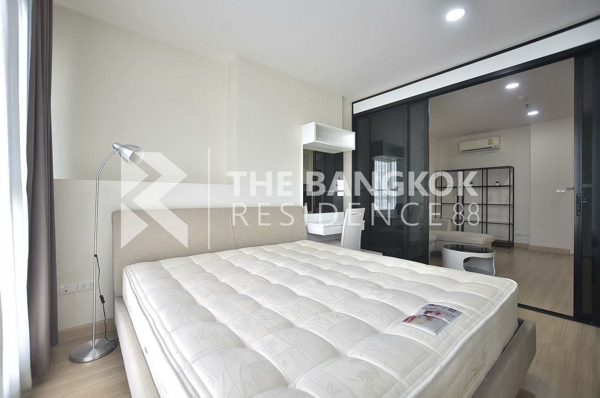 picture Life@Ladprao 18 near MRT Lat Phrao Station Move-in Ready, Just Bring Your Stuff - 2/10