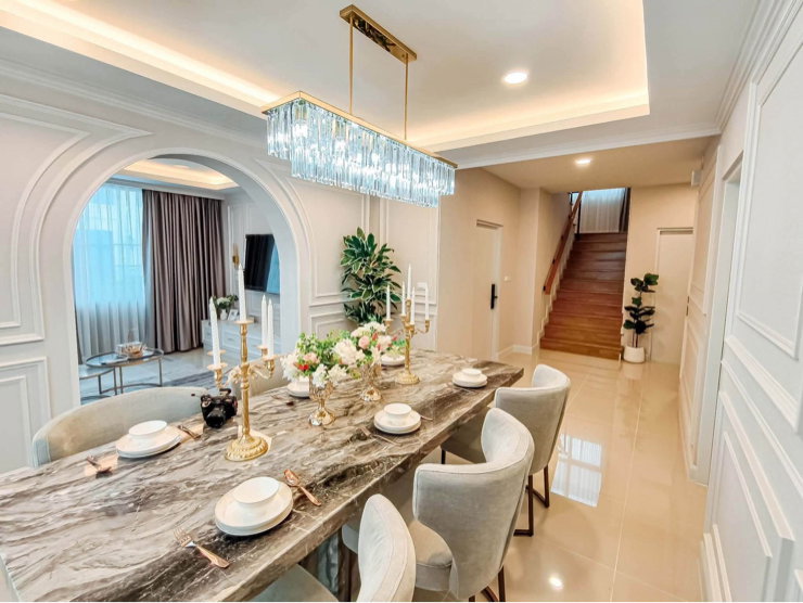 picture Large, luxurious rental house; fully furnished and equipped with appliances. - 47/50