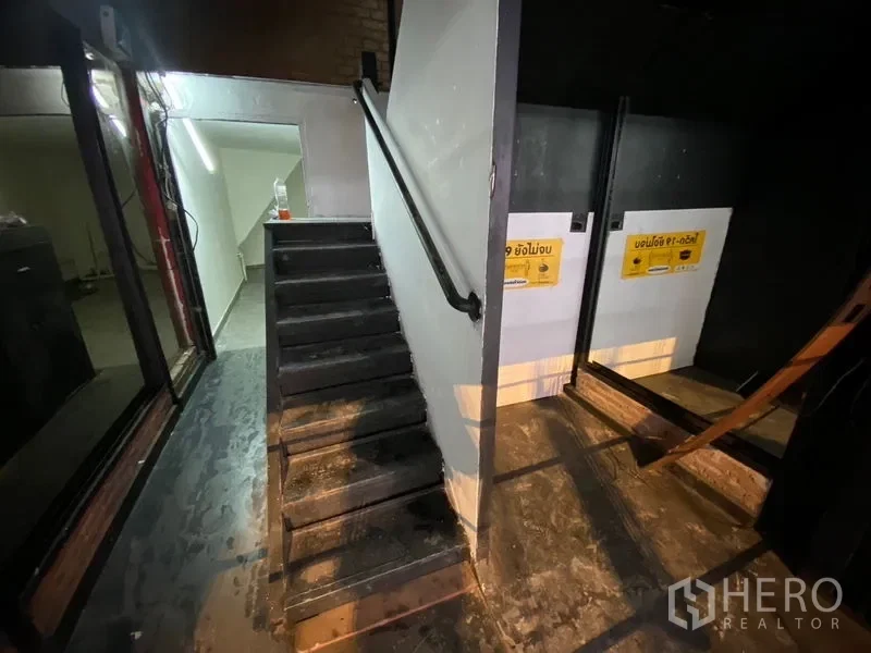 รูป ให้เช่า ตึกแถว 176 ตรม คลองเตย คลองเตย กรุงเทพมหานคร BTS อโศก - รูปที่ 3/11