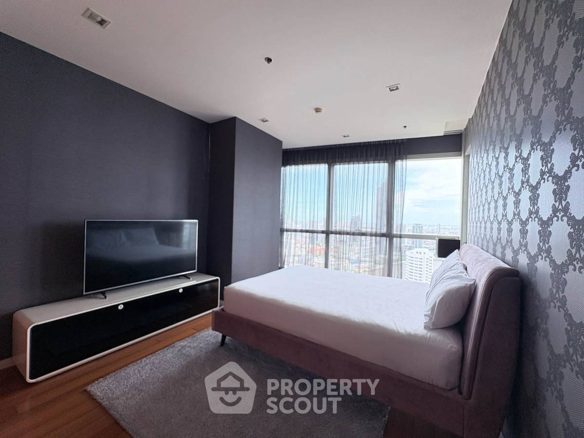 picture 4-BR Condo at The River Condominium near BTS Saphan Taksin (ID 3368753) - 18/24