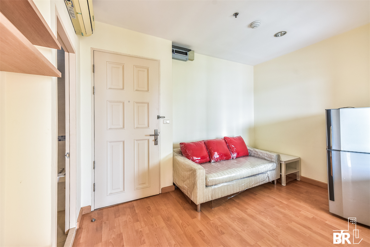 picture Life@Phahol-Ari Condo Near MRT to Save More Time near BTS Sena Ruam - 1/9