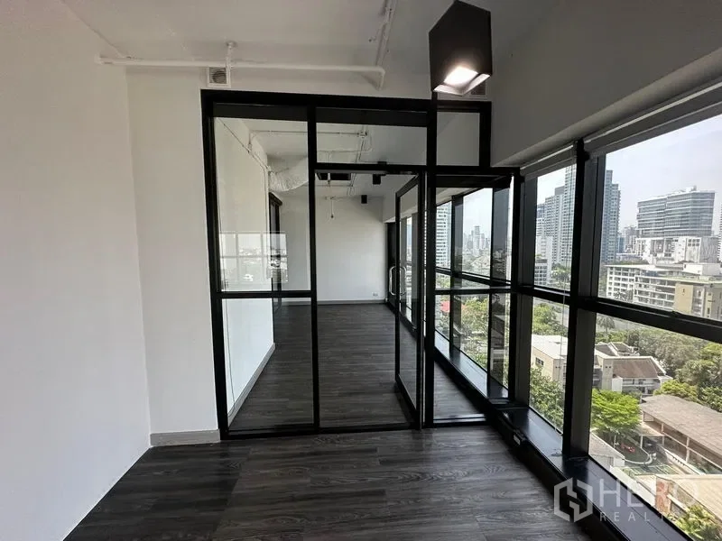 picture For rent Office Space 220 sqm in Watthana, Bangkok BTS Ekkamai - 5/6