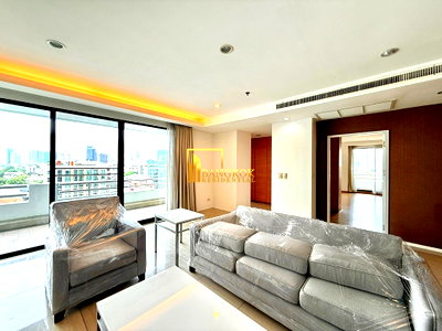 เช่ากิจการ ซอยปรีดี พนมยงค์ (สุขุมวิท 71) : Fully Renovated 4 Bedroom Luxury Apartment in Ekkamai Area - BR20196AP