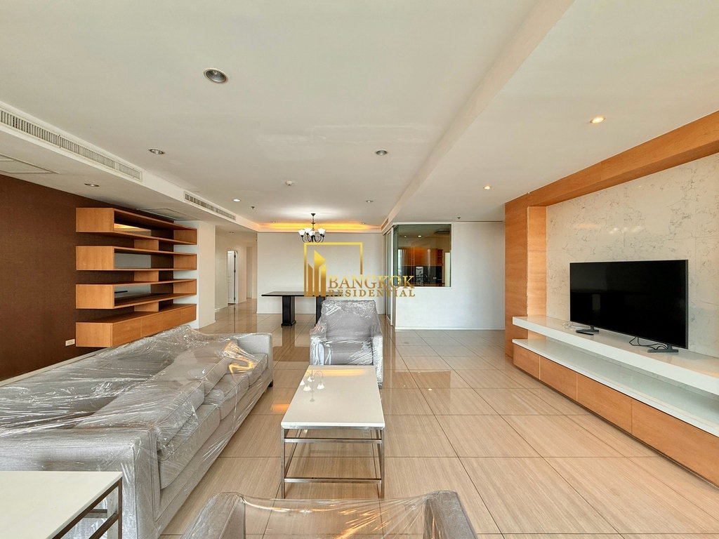 picture Fully Renovated 4 Bedroom Luxury Apartment in Ekkamai Area - BR20196AP - 3/56