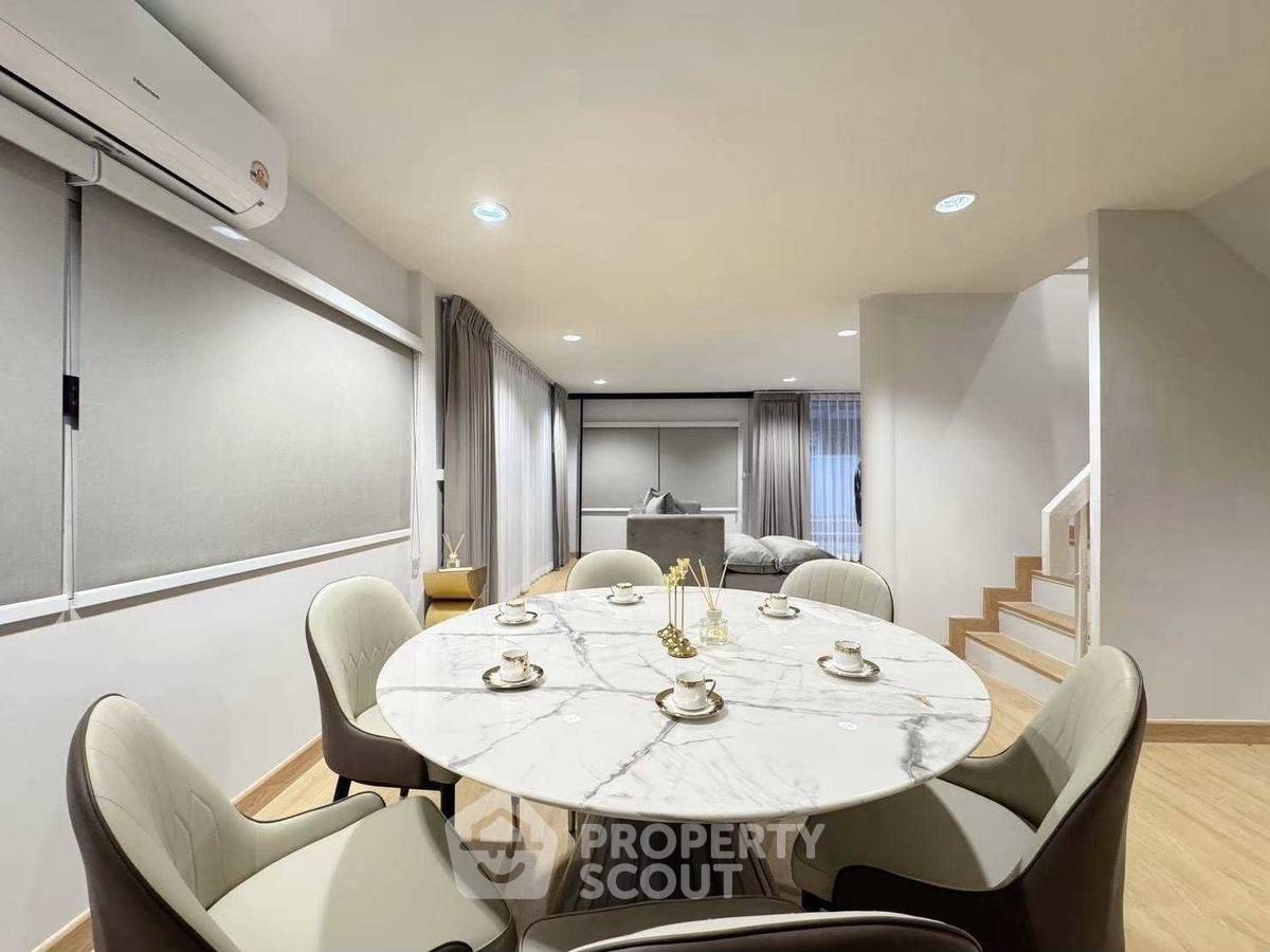 picture 5-BR Villa near MRT Sutthisan (ID 3369902) - 5/20