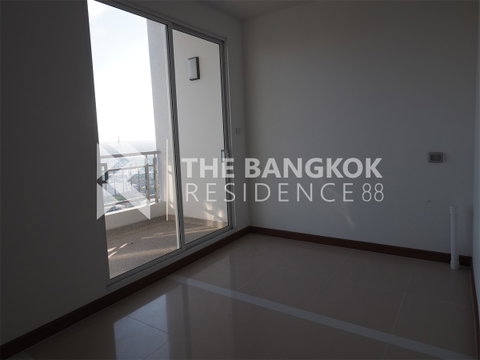 Supalai Prima Riva Ready-to-move-in Condo at an Amazing Price!!