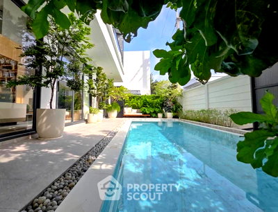 Houses for sale Bang Lamung Chonburi : 4-BR Villa close to Pattaya South (ID 3369509)