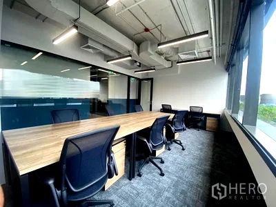 Office for rent Rajamangala University of Technology Krungthep South Bangkok Campus : For rent Office Space 32 sq.m. in Suriyawong, Bang Rak, Bangkok BTS Sala Daeng