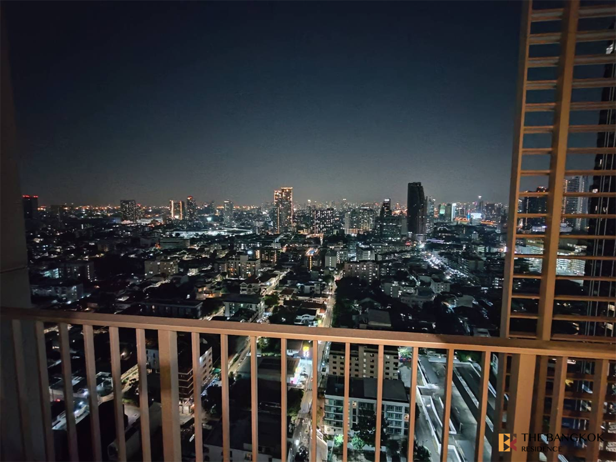 รูป แอ็บสแตรกส์ พหลโยธิน พาร์ค ใกล้ BTS สถานีห้าแยกลาดพร้าว ห้องหลุดจอง ราคาน่าคบหา - รูปที่ 1/10