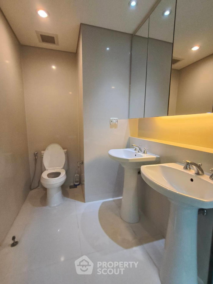 picture 2-BR Condo at Aguston Sukhumvit 22 near MRT Queen Sirikit National Convention Centre (ID 3371447) - 15/15