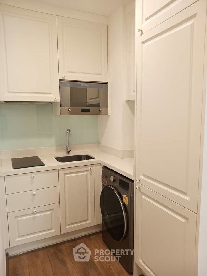 picture 2-BR 67 Sqm Condo At Noble Be 33 Near BTS Phrom Phong (ID 3367778) - 2/12